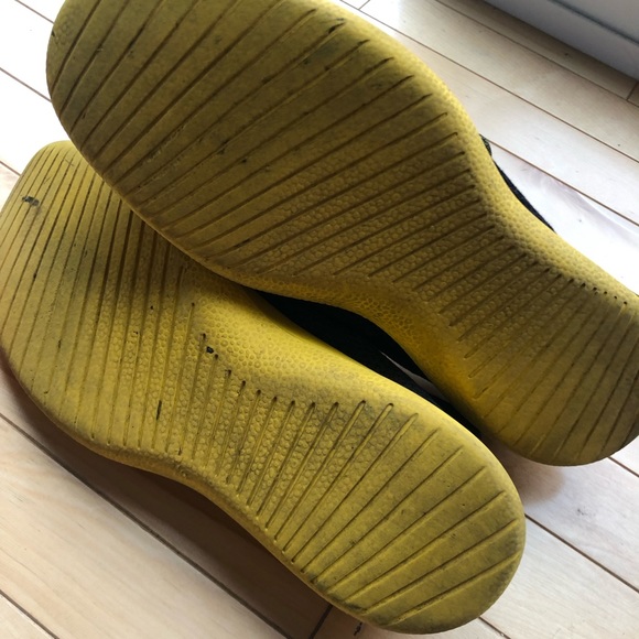 Allbirds Limited Edition Tree Runners Black Gold - Picture 6 of 9